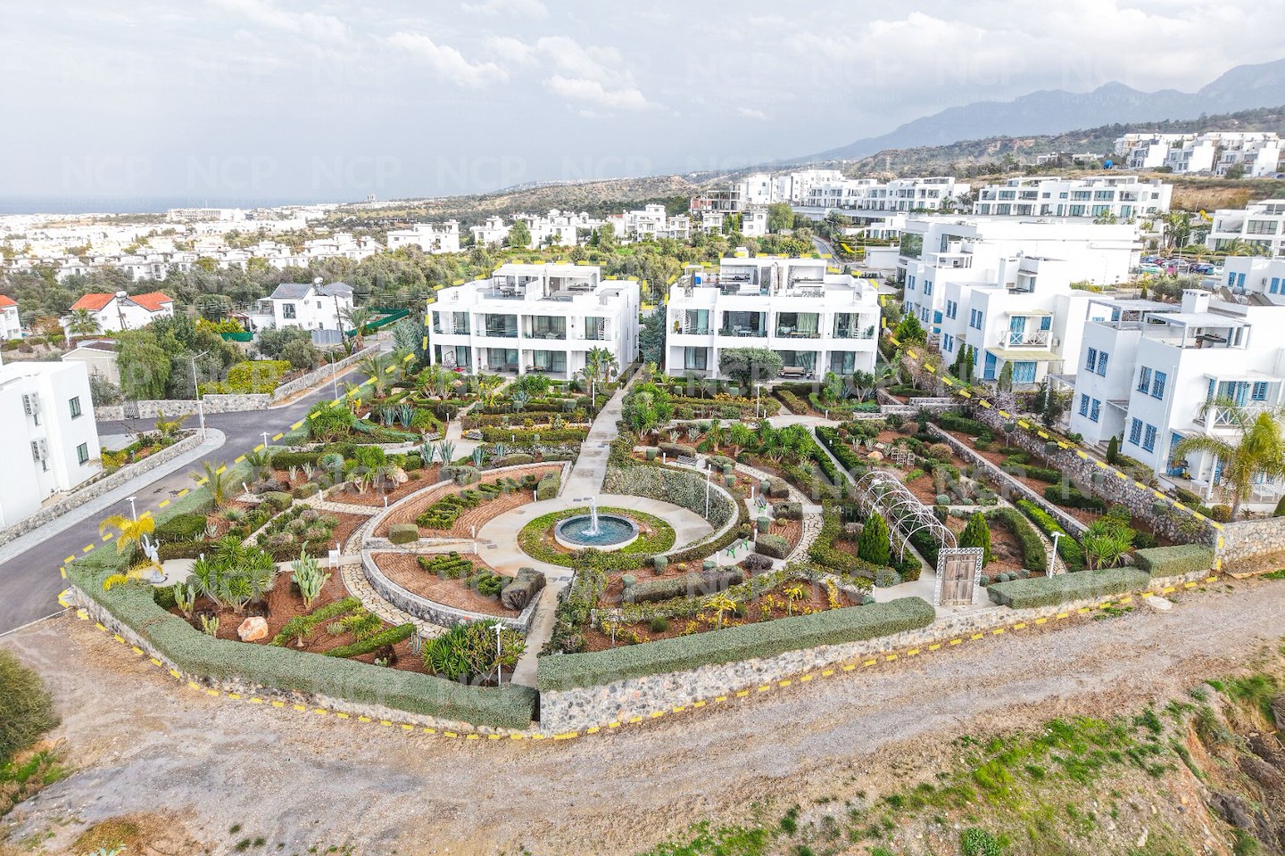 Bastaslar Construction Blue Botanic Foto 8