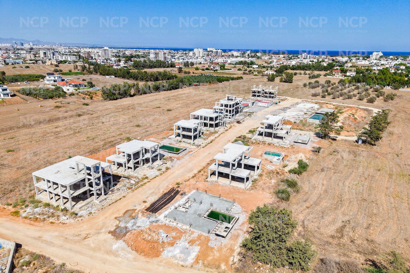 North Cyprus Four Bedroom Villa in Yeni Bogazici Photo 32