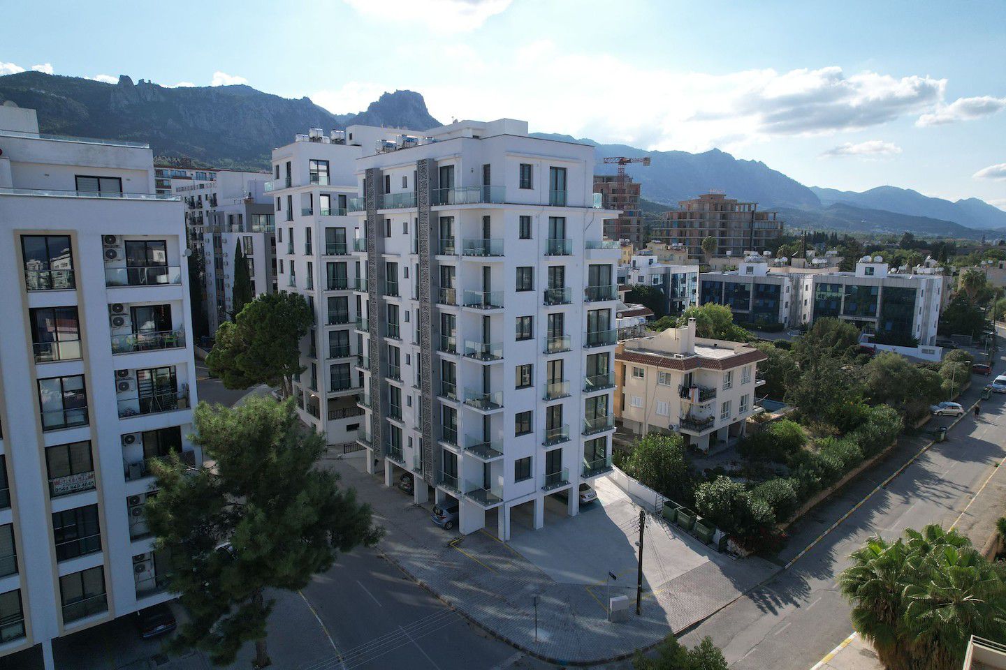 Carrington Elite Residence Photo 6