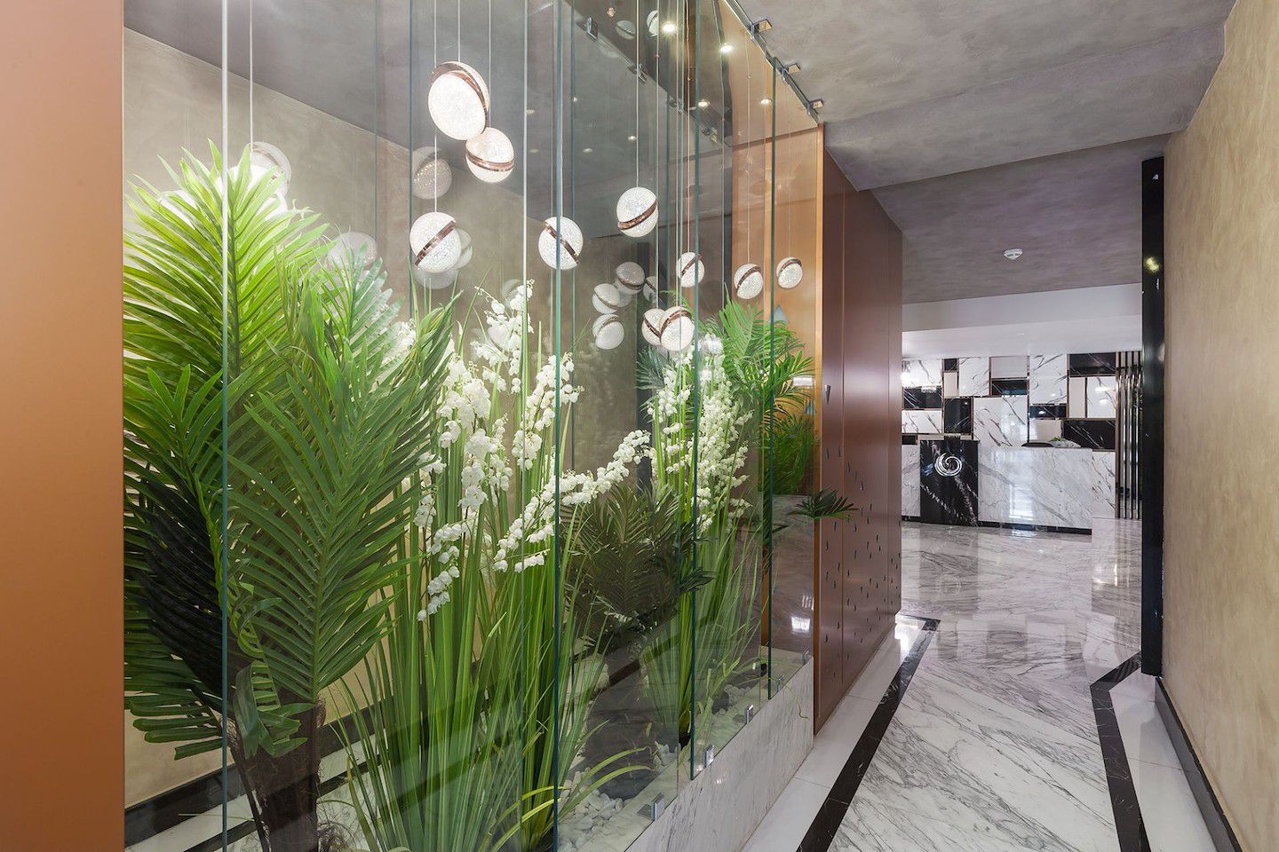 Carrington Gold Tower Photo 4