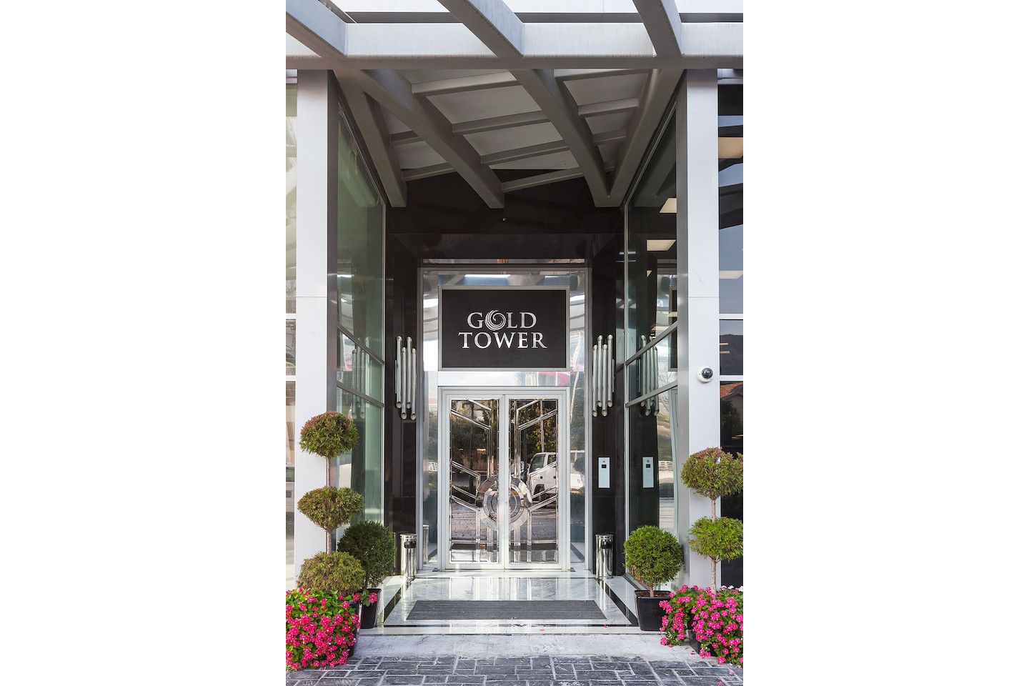 Carrington Gold Tower Photo 7