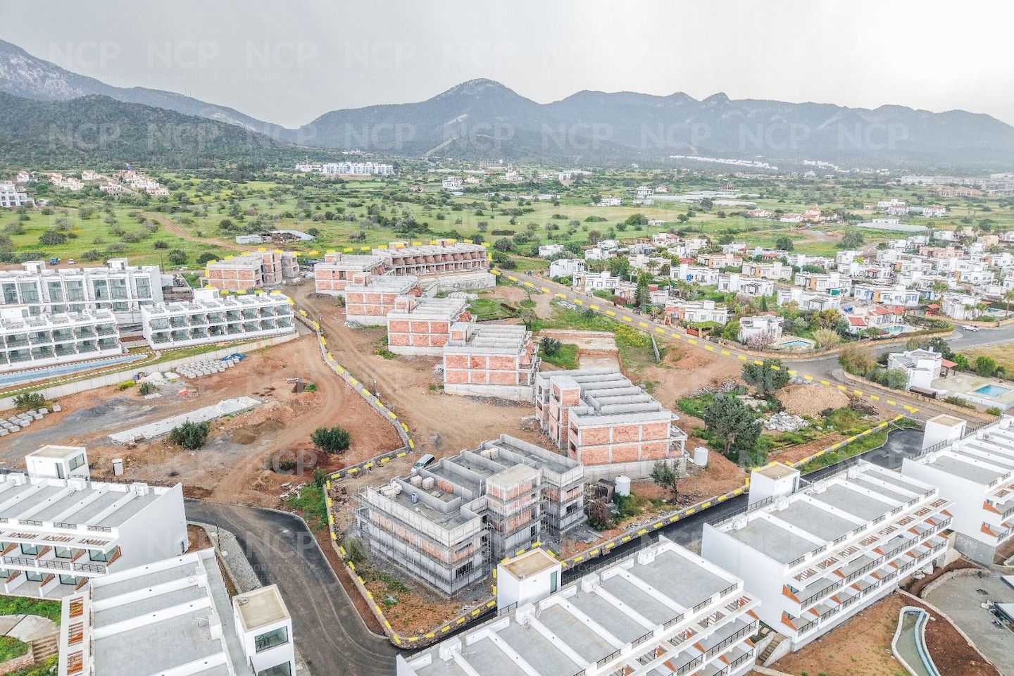 Isatis Construction Hillside Photo 9
