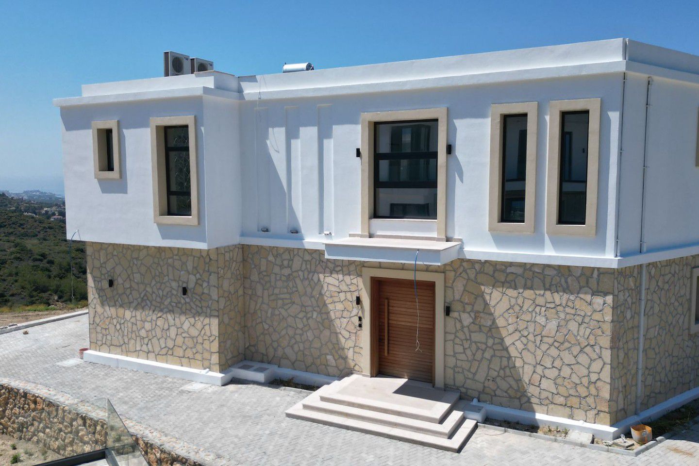 North Cyprus Five Bedroom Luxury Villa in Karmi (No 4) Photo 7