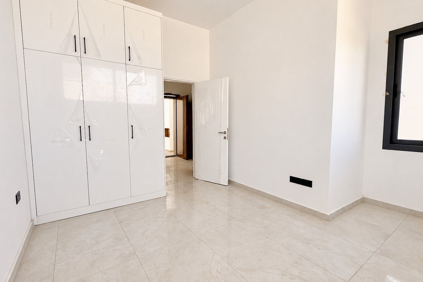 North Cyprus Three Bedroom Apartment in Alsancak Hills Photo 16