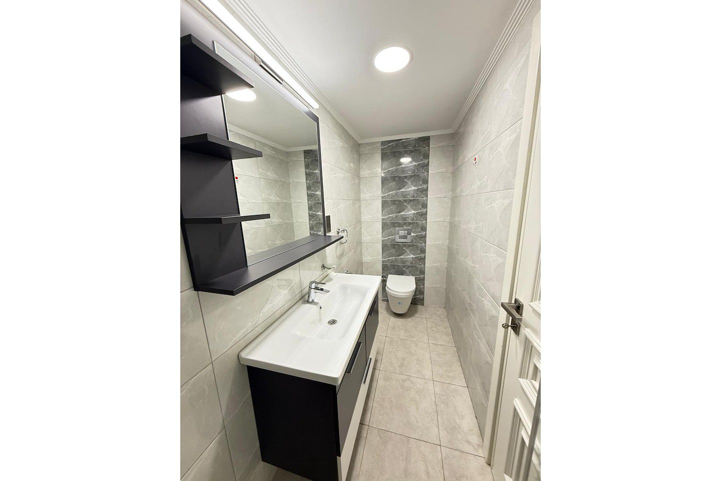 North Cyprus Two Bedroom Apartment in Kyrenia City Center Photo 34