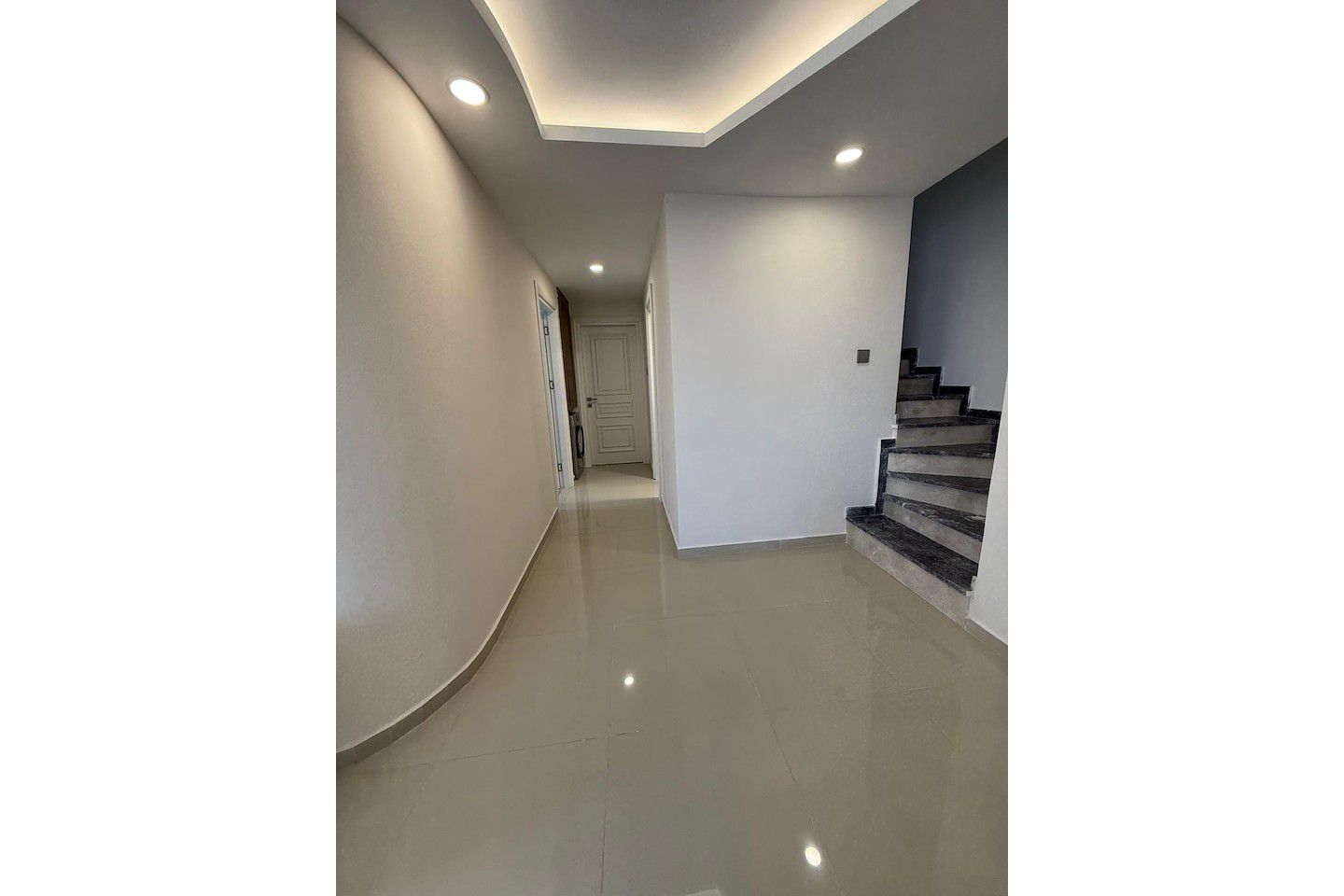 North Cyprus Three Bedroom Apartment in Kyrenia City Center Photo 33