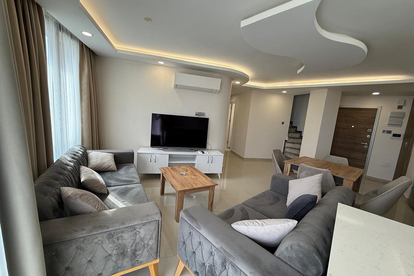 North Cyprus Three Bedroom Apartment in Kyrenia City Center Photo 15