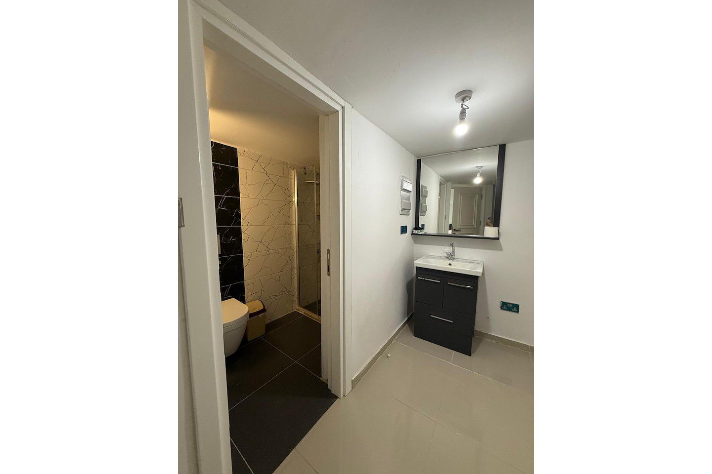 North Cyprus Three Bedroom Apartment in Kyrenia City Center Photo 29