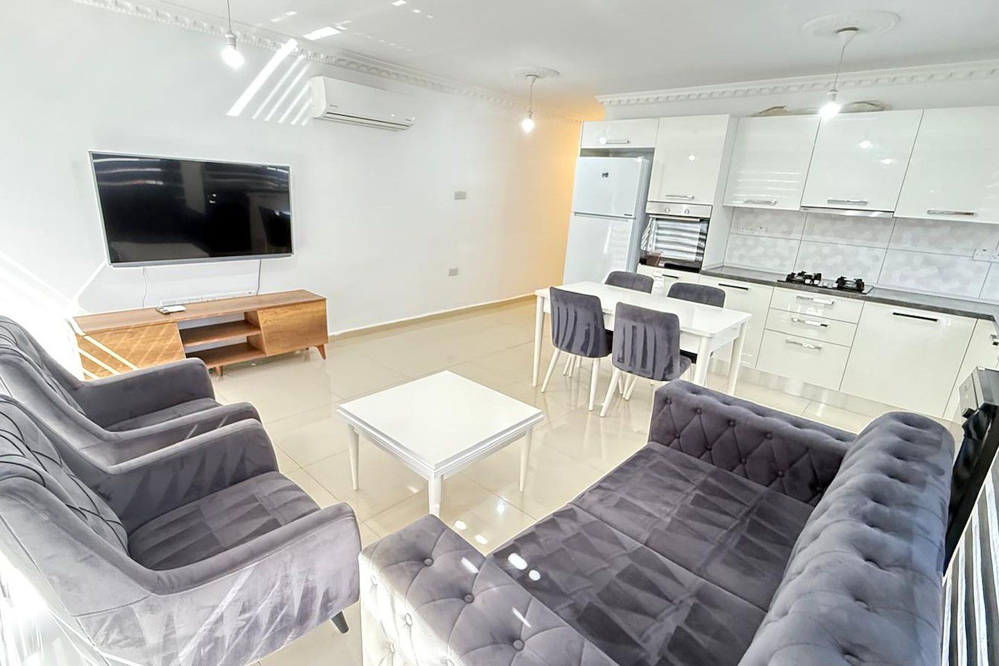 North Cyprus Two Bedroom Apartment in Kyrenia City Center Photo 7