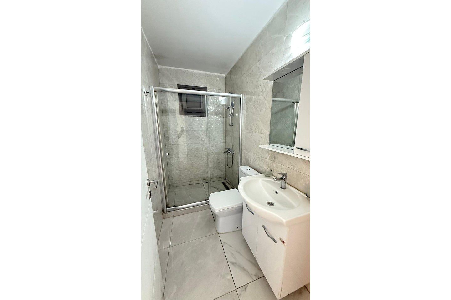 North Cyprus Two Bedroom Apartment in Kyrenia City Center Photo 12