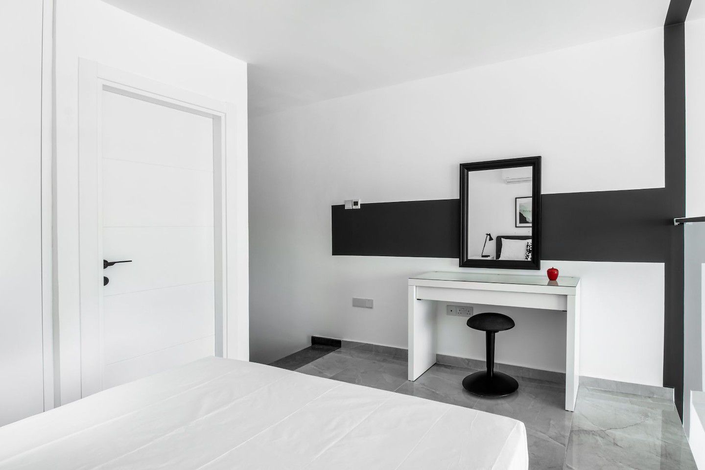 North Cyprus One Bedroom Loft Apartment in Esentepe Photo 27