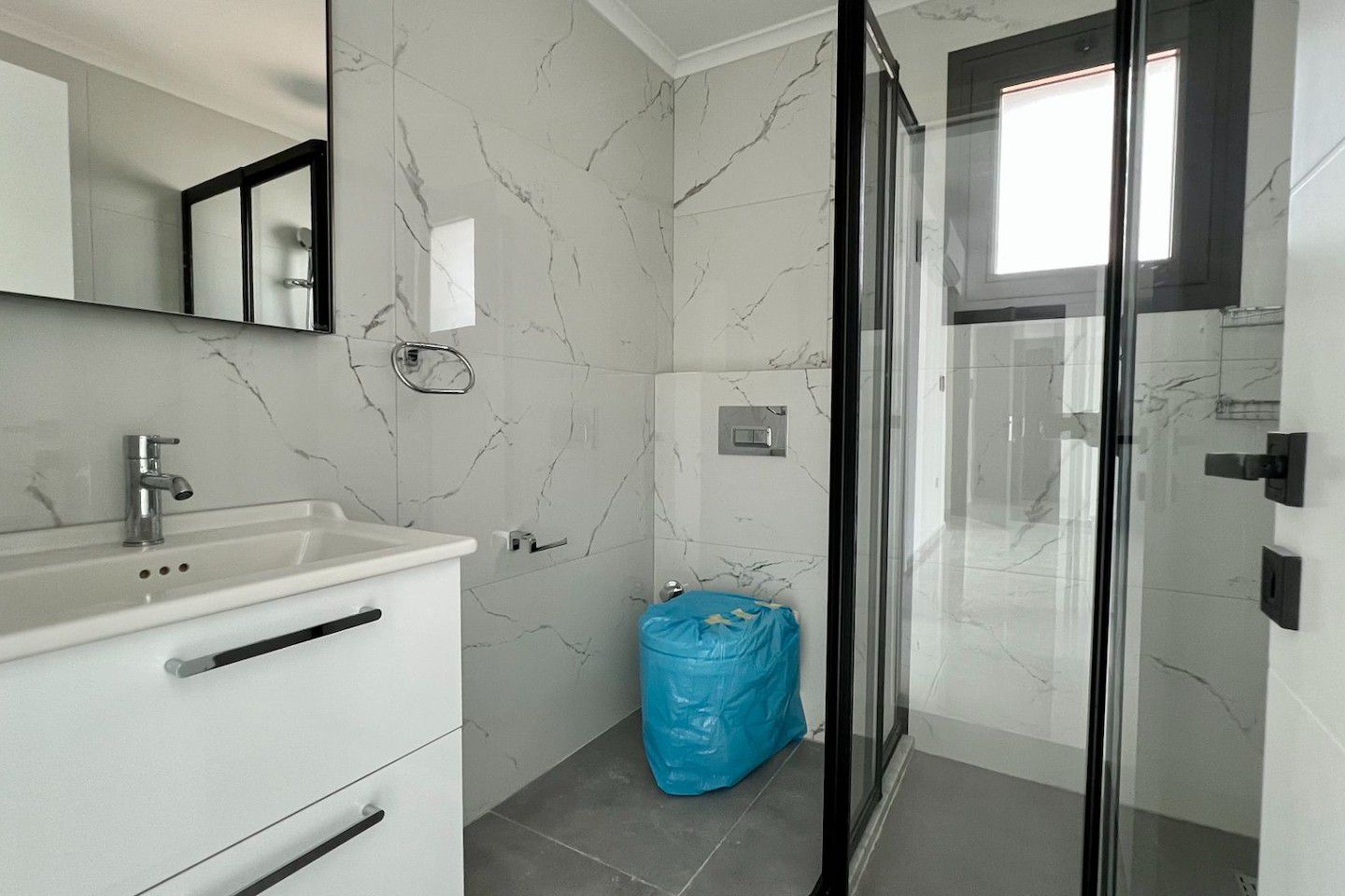 North Cyprus Three Bedrooms Apartment in Kyrenia City Center Photo 16