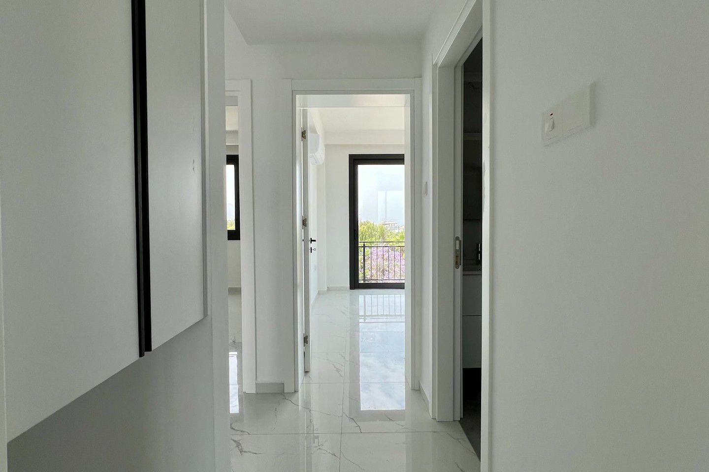 North Cyprus Three Bedrooms Apartment in Kyrenia City Center Photo 12