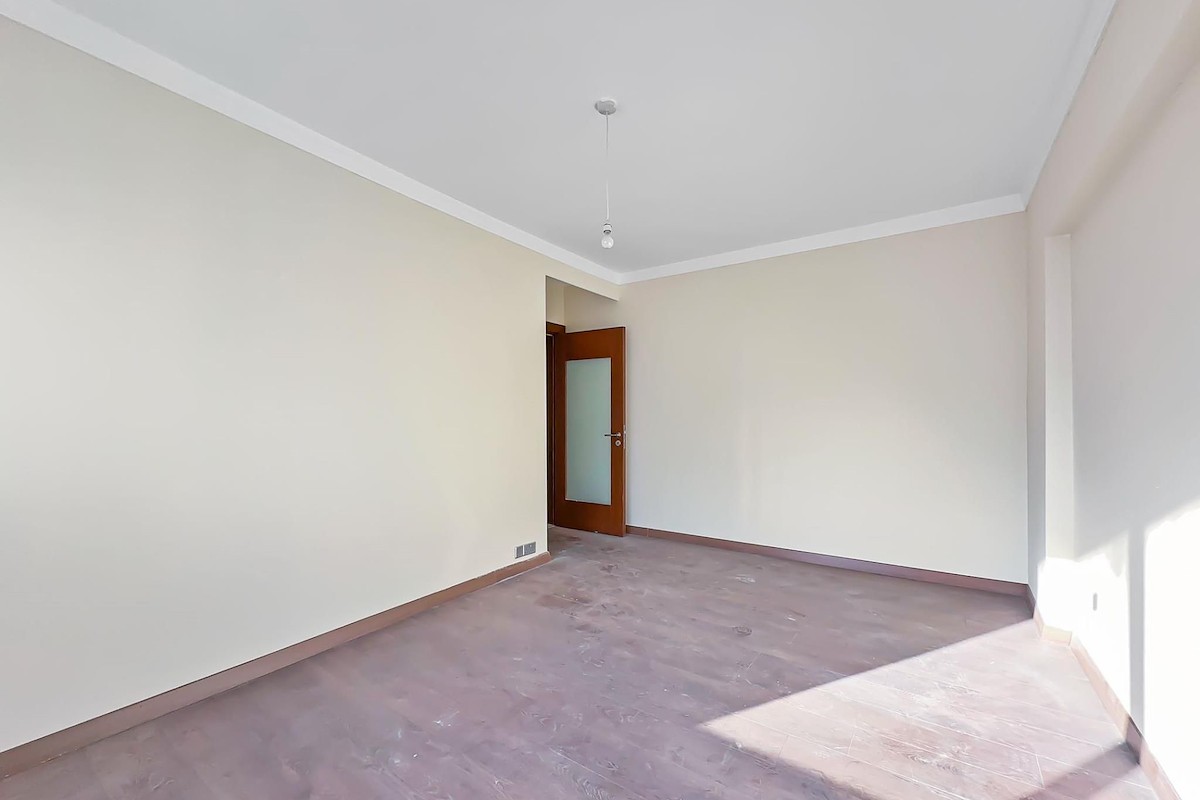 North Cyprus Three Bedroom Apartment in Kyrenia City Center Photo 18