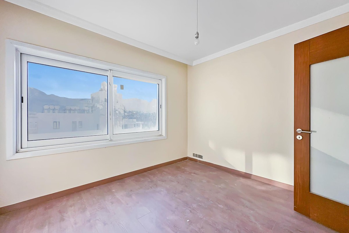 North Cyprus Three Bedroom Apartment in Kyrenia City Center Photo 19