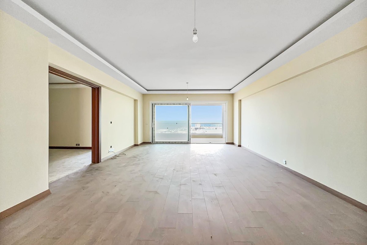 North Cyprus Three Bedroom Apartment in Kyrenia City Center Photo 12