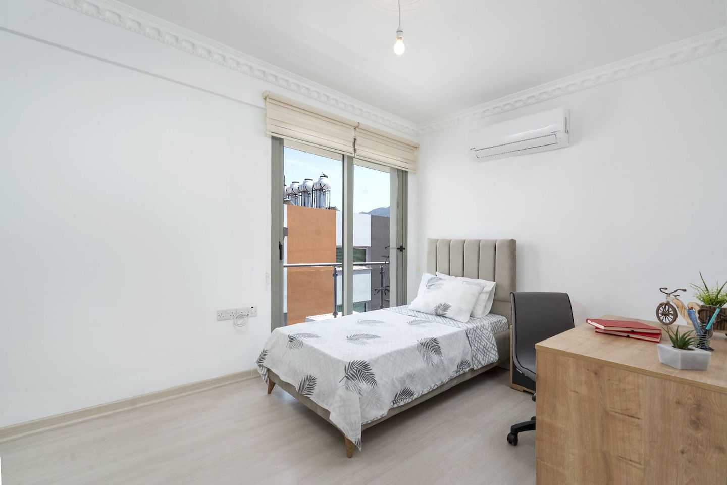 North Cyprus Two Bedroom Penthouse in Kyrenia City Center Photo 7