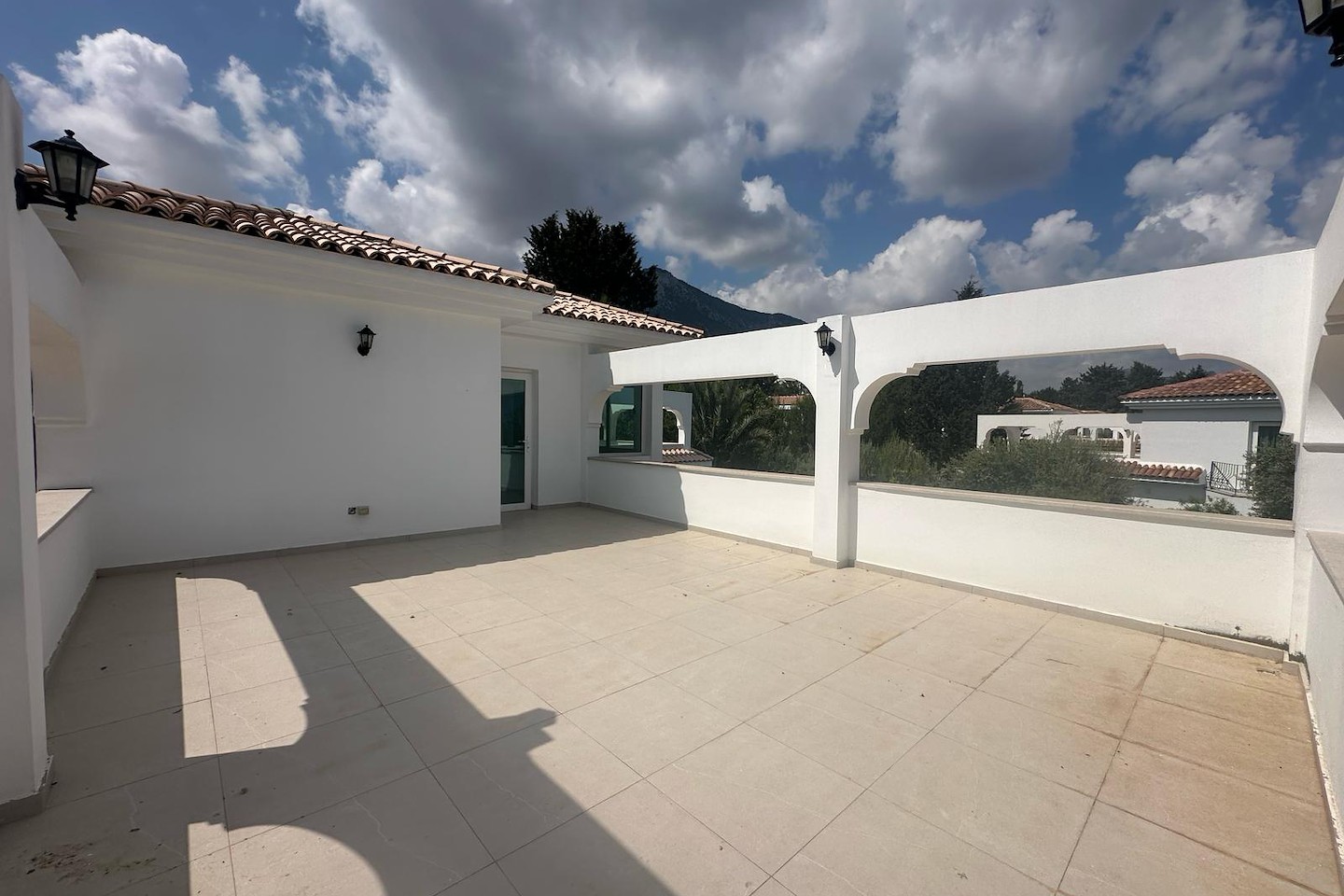 Severný Cyprus Štvorizbová vila v Ozankoy (12 a 15) Photo 6