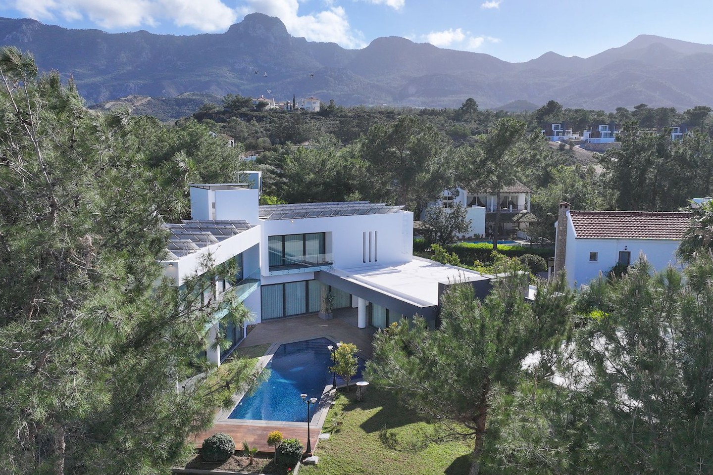 Norra Cypern Villa med fyra sovrum i Kyrenia Photo 4