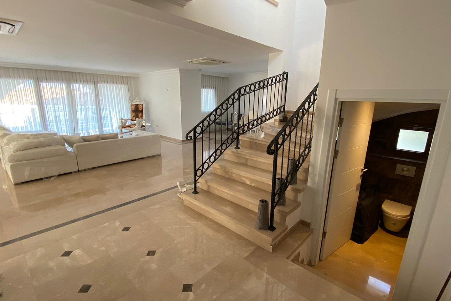 North Cyprus Four Bedroom Villa in Esentepe Photo 11