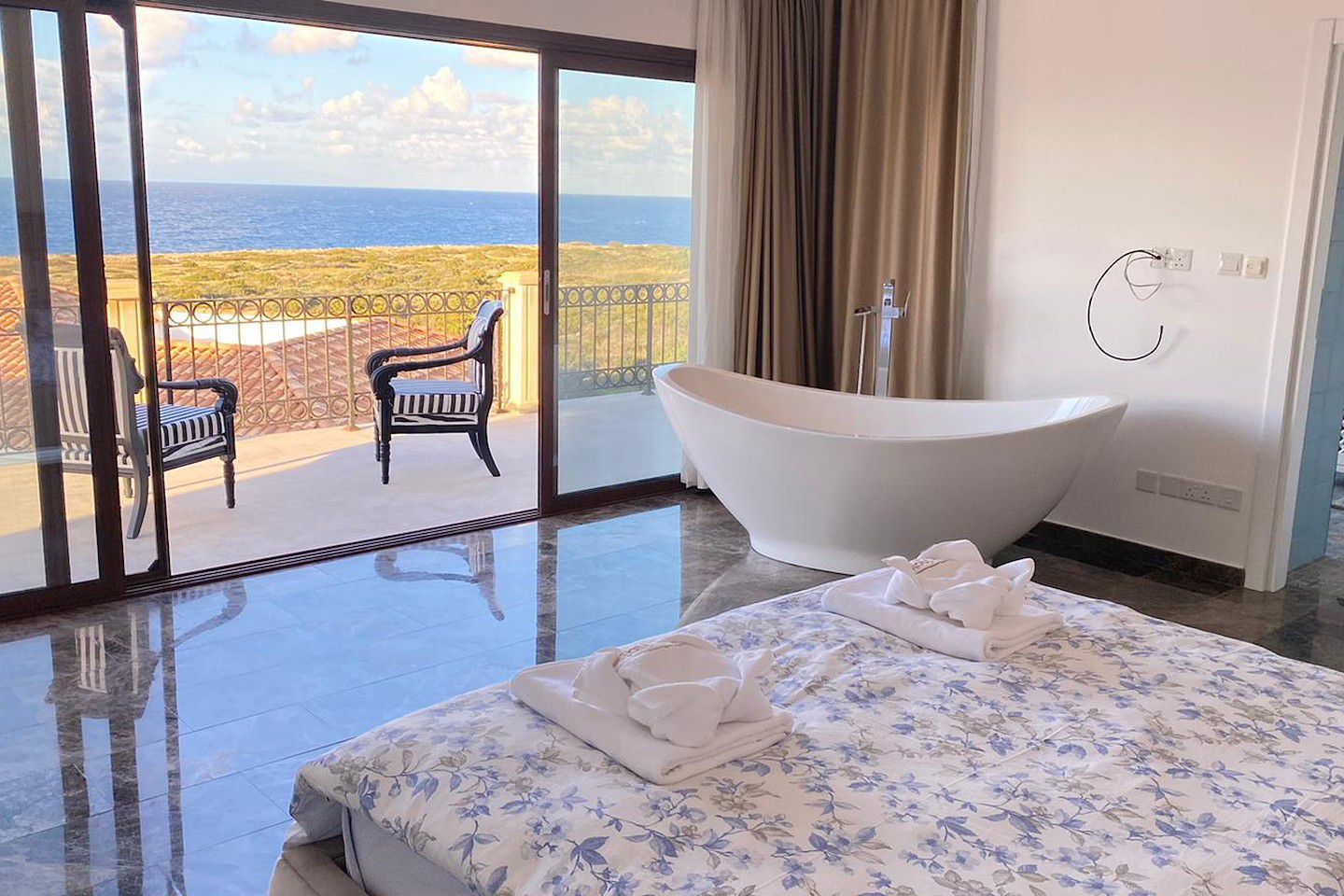 North Cyprus Four Bedroom Villa in Esentepe Photo 17