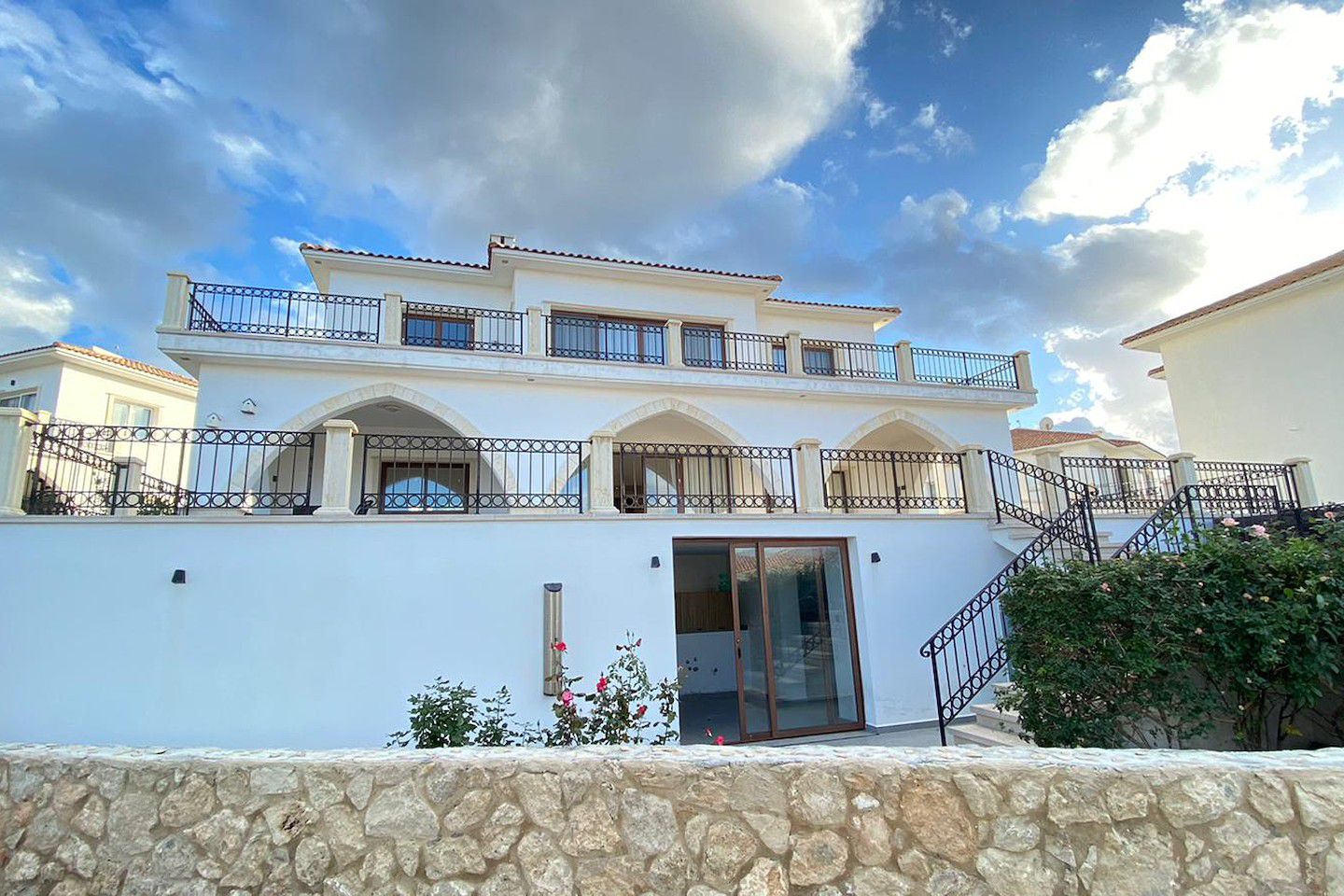North Cyprus Four Bedroom Villa in Esentepe Photo 3