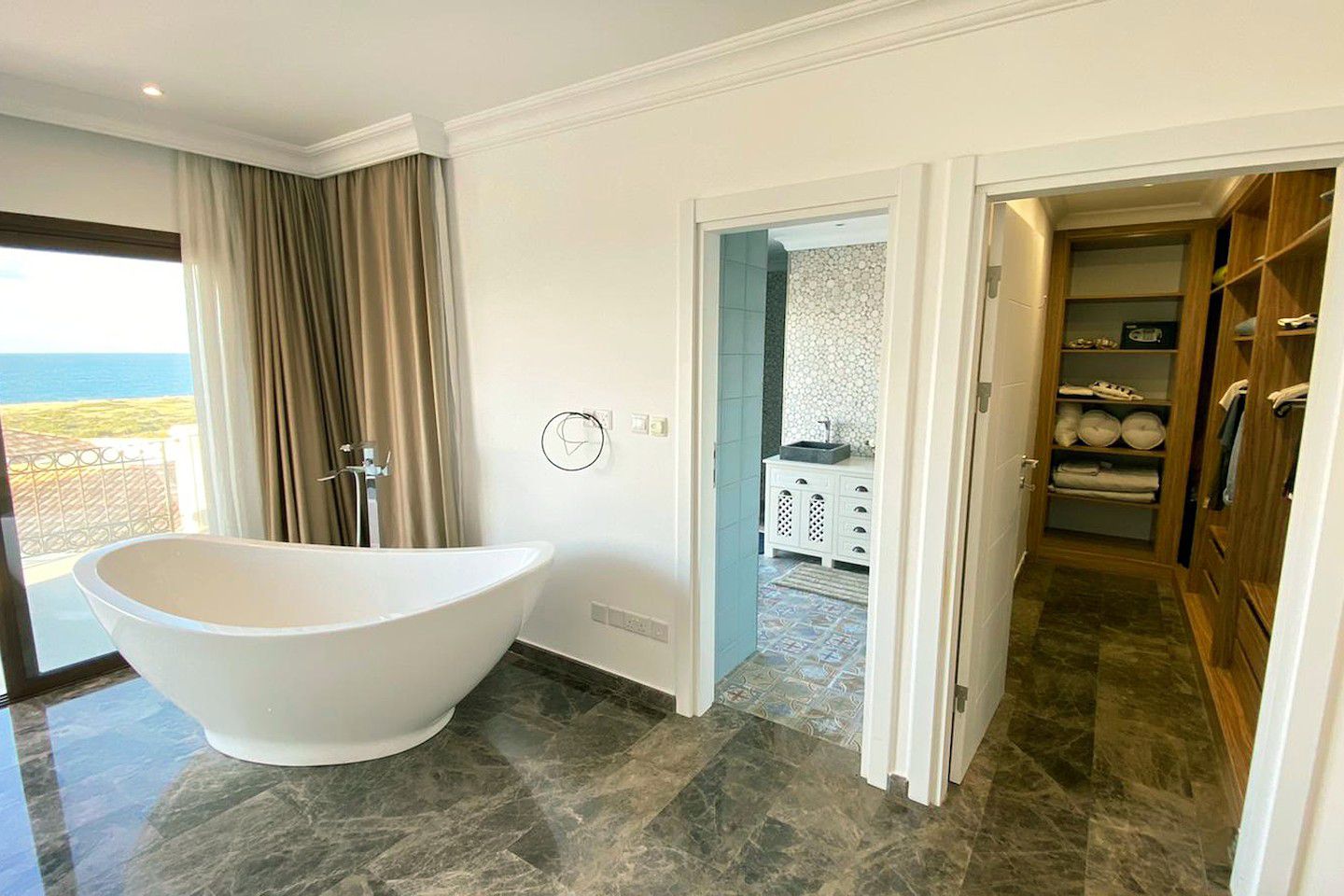 North Cyprus Five Bedroom Villa in Esentepe Photo 16