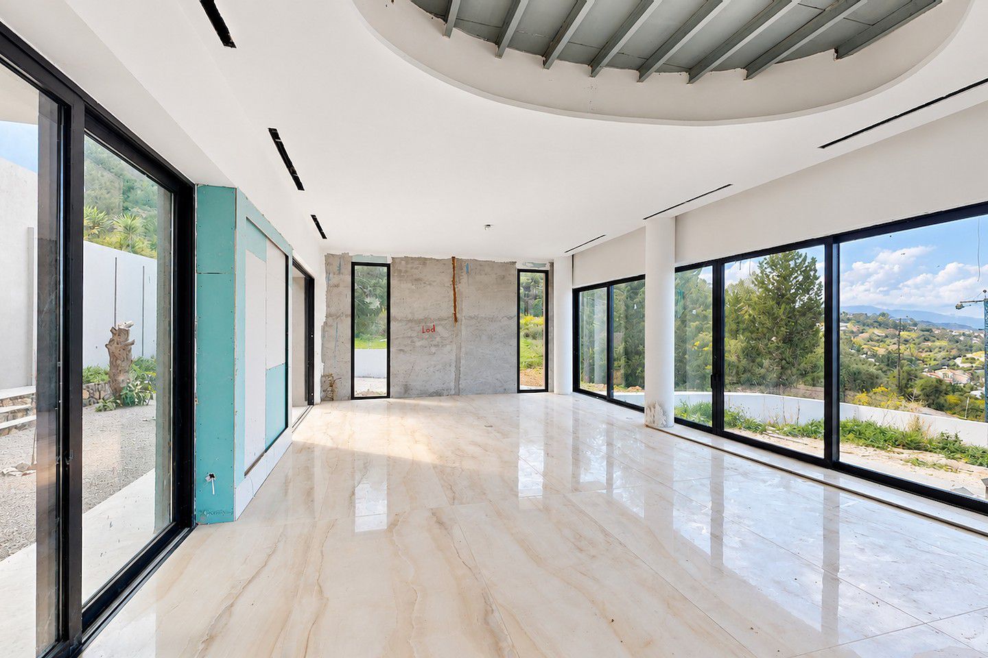 North Cyprus Nine Bedroom Villa in Karsiyaka Photo 14