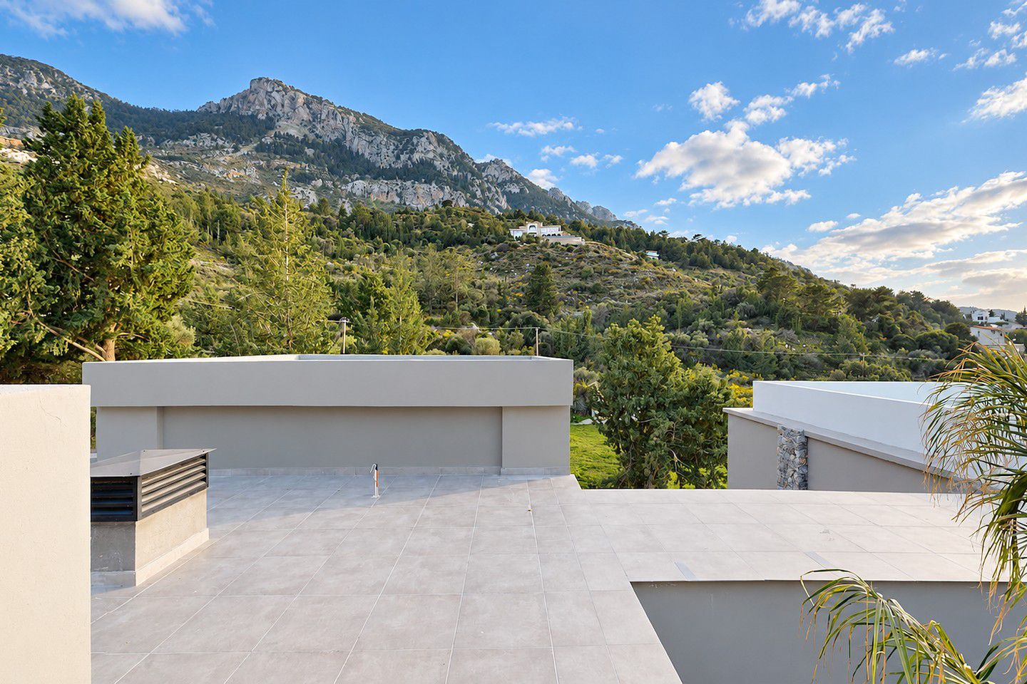 North Cyprus Nine Bedroom Villa in Karsiyaka Photo 9