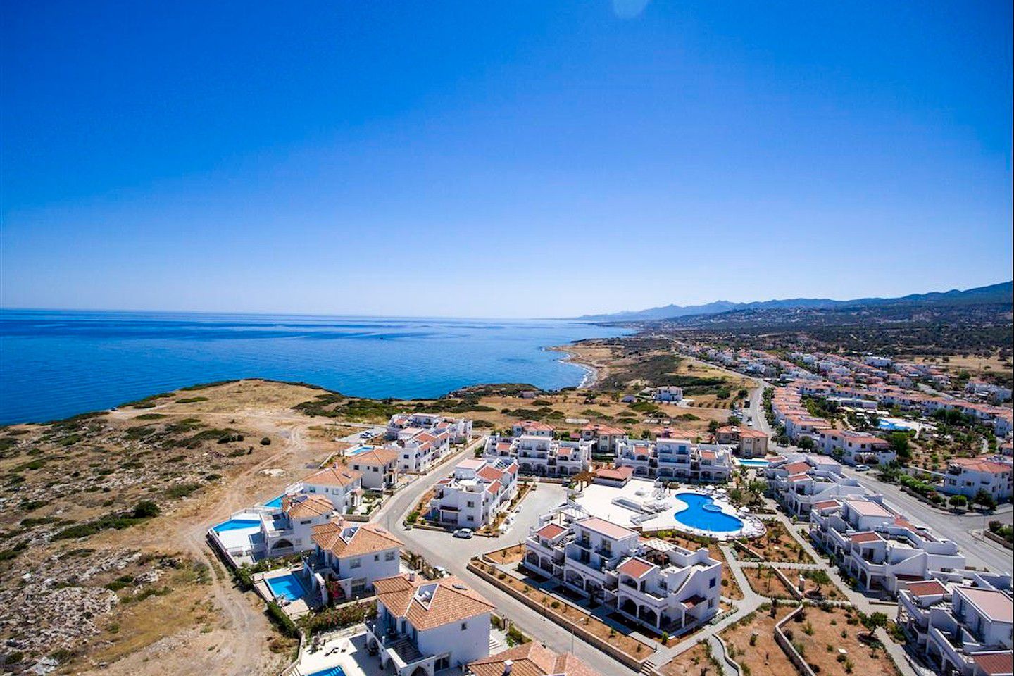 Carrington Sea Magic Premium Photo 1