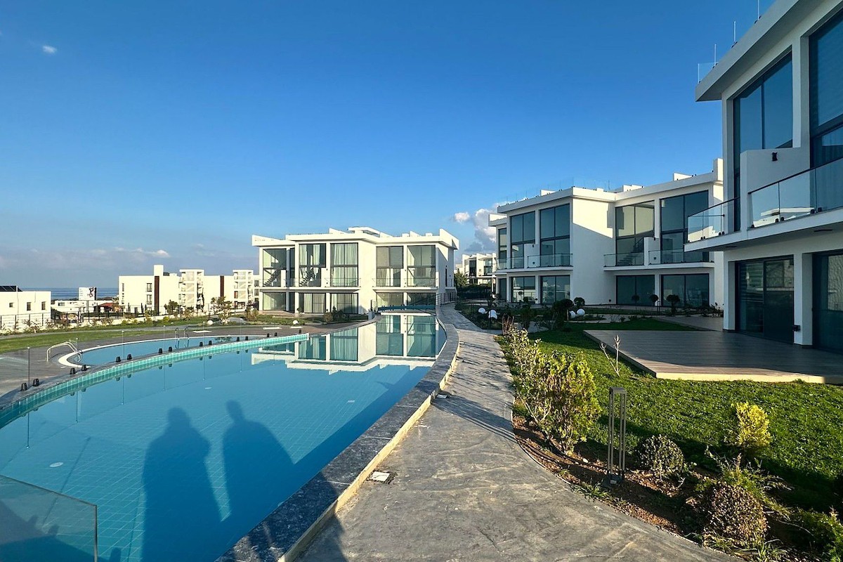 Emperia Developments Siesta Beachfront Foto 8